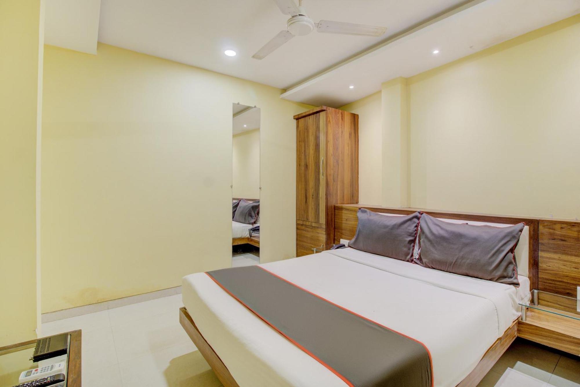 Hotel O Address Inn Mumbai Exterior photo