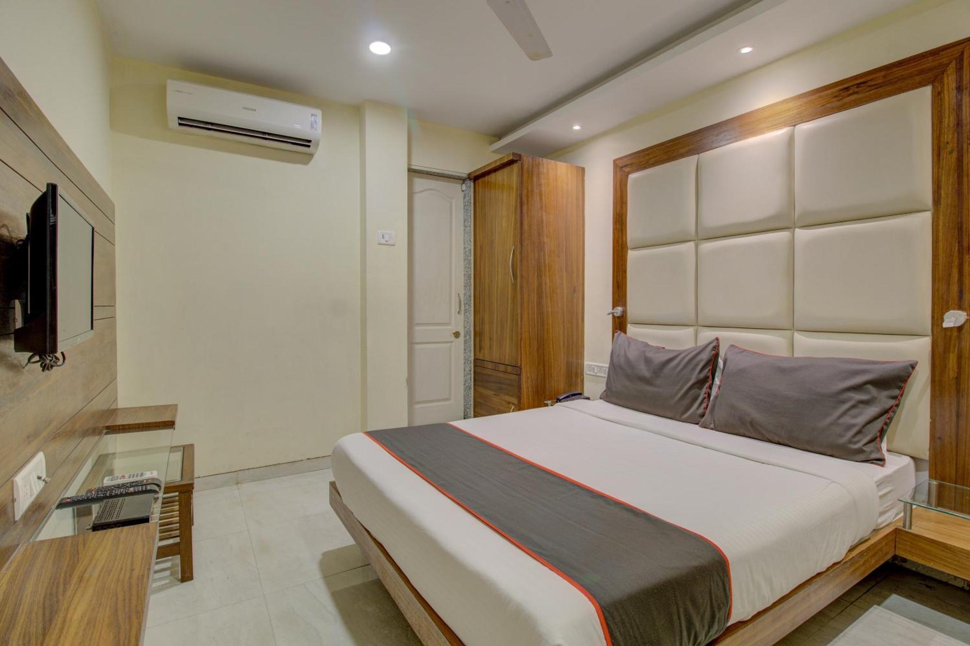 Hotel O Address Inn Mumbai Exterior photo
