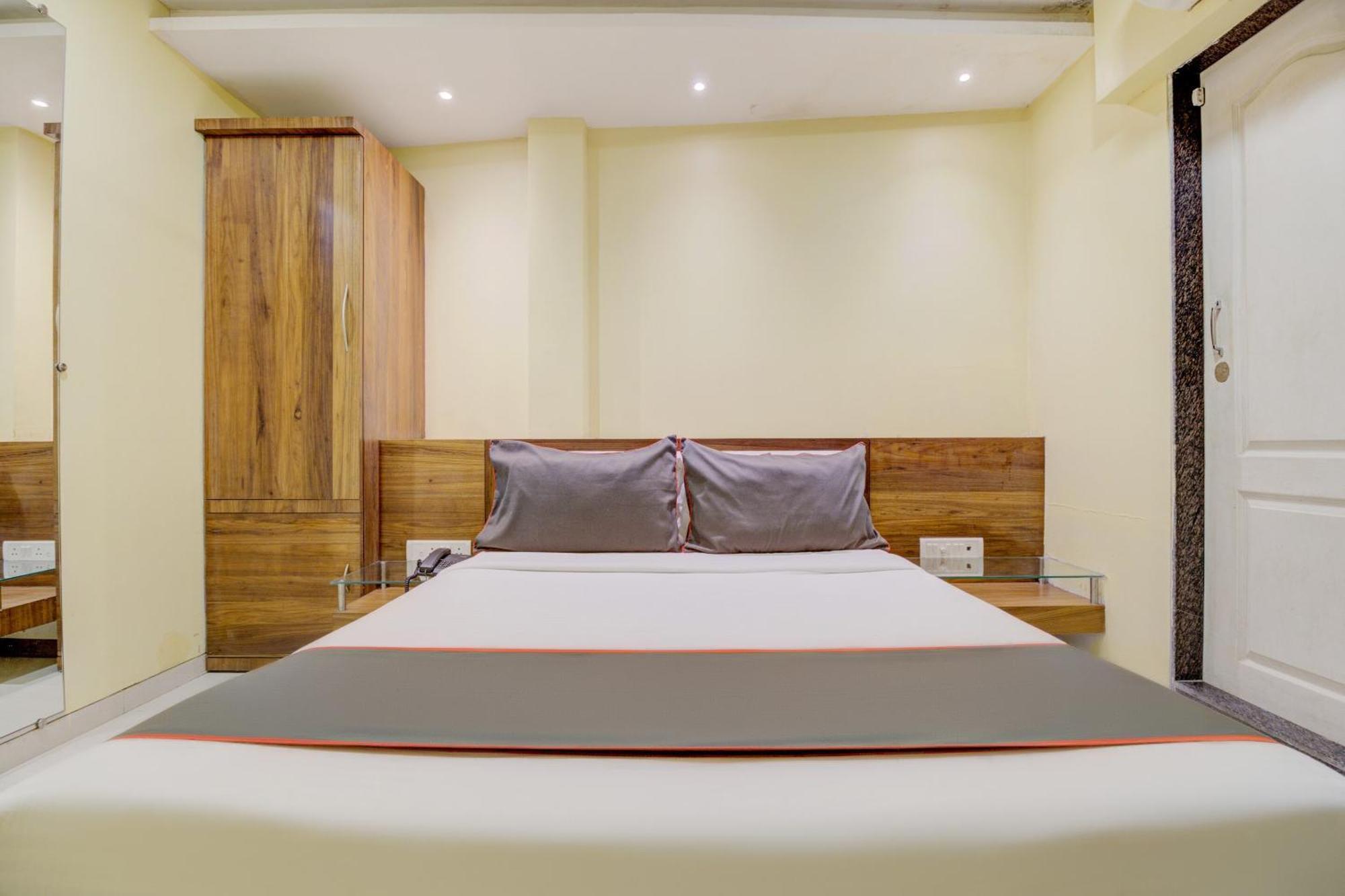Hotel O Address Inn Mumbai Exterior photo