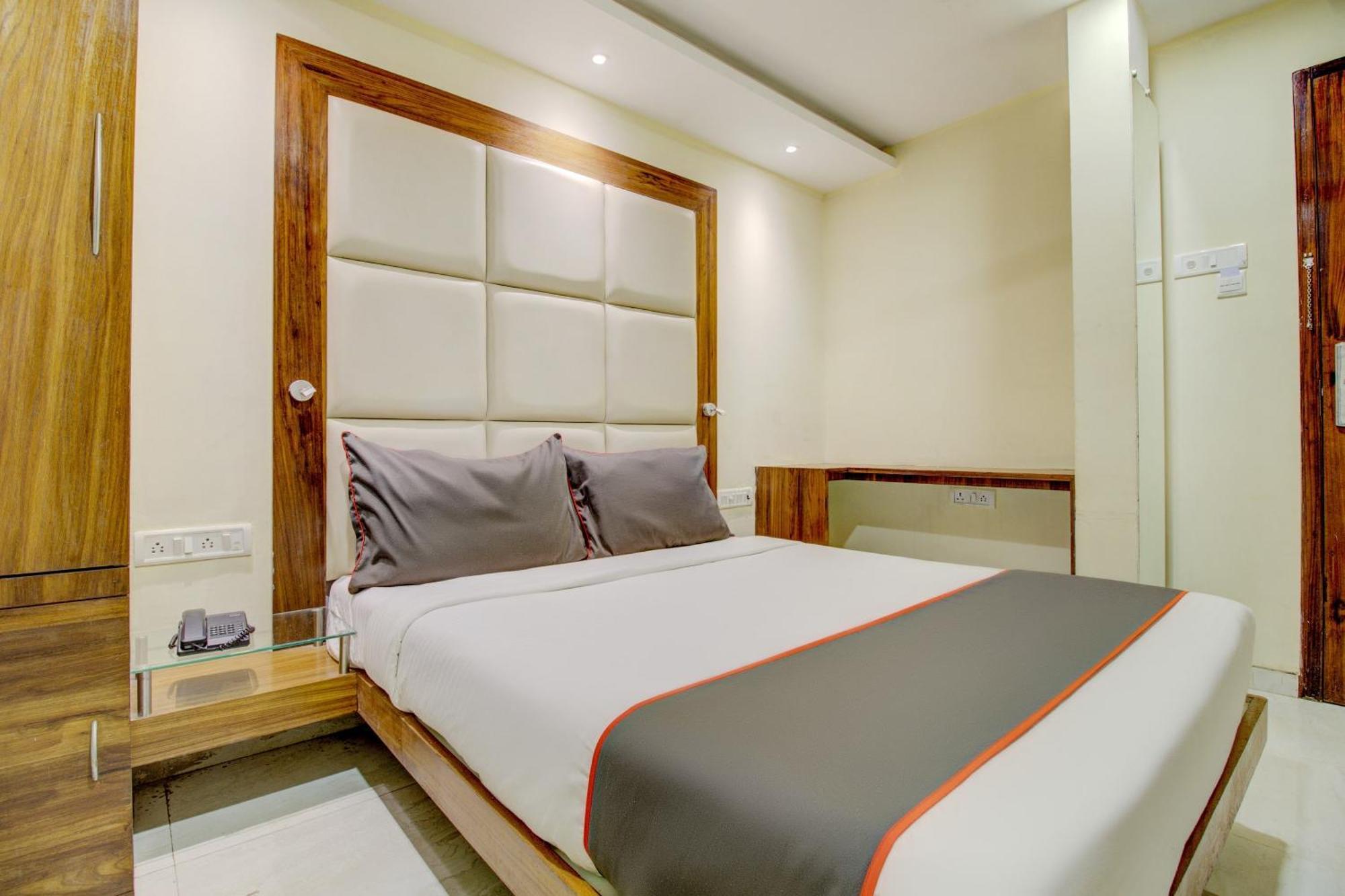 Hotel O Address Inn Mumbai Exterior photo